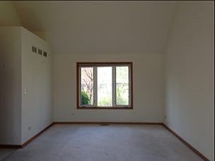 5th image of 370 S Diane Ln
