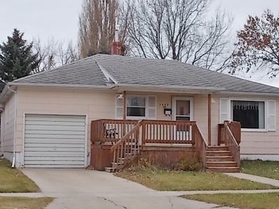 1022 1st St NE, Devils Lake, ND, 58301