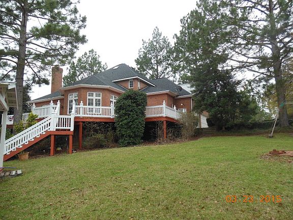2nd image of 1912 Lakewood Dr