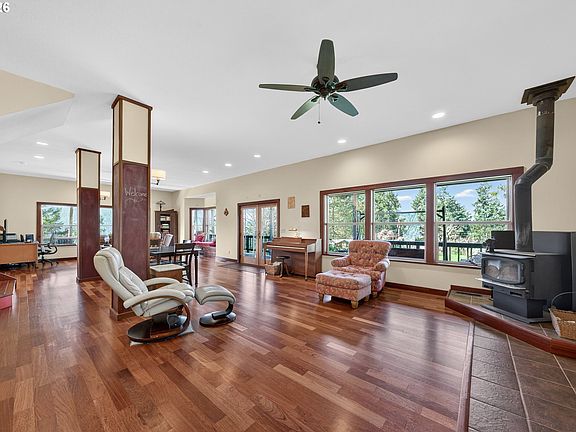 4th image of 1020 Spooner Ridge Ln