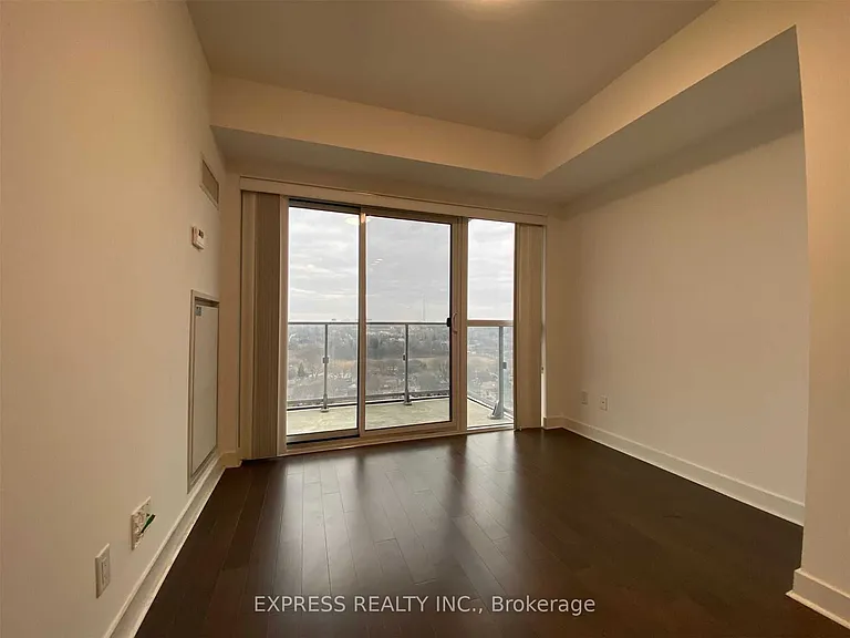 58 Orchard View Blvd #1601 — Photo 9