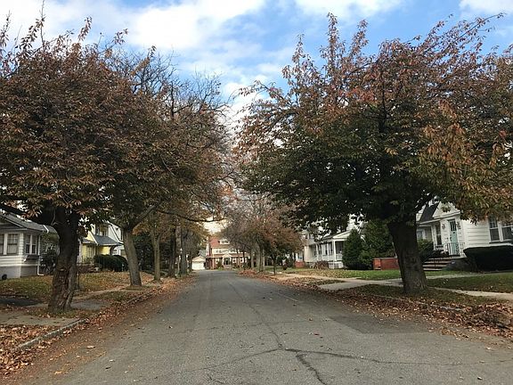 5th image of 125 Milton Pl