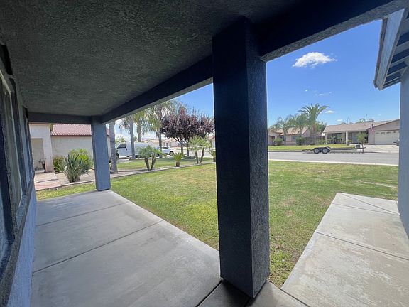 3rd image of 1408 Interlaken Dr