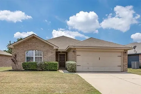 9621 Olivia Dr — Photo 1