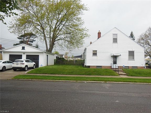 2nd image of 13890 Shady Oak Blvd
