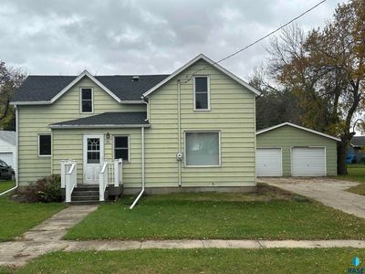 101 E 4th St, Ramona, SD, 57054