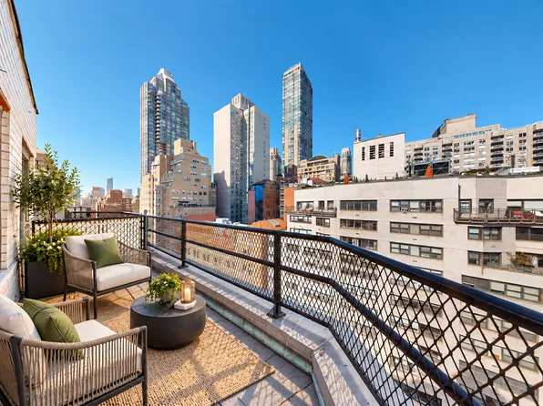 220 E 63rd St, New York, NY