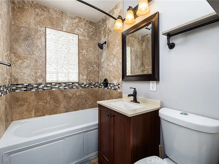 4566 Lower Live Oak Canyon Rd — Photo 36