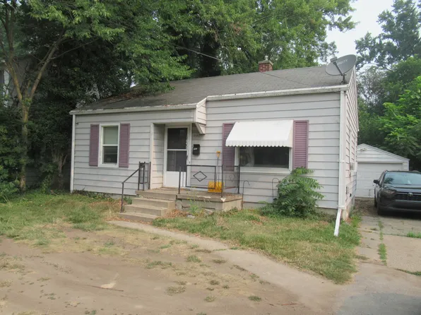 1507 Leonard St NE, Grand Rapids, MI 49505