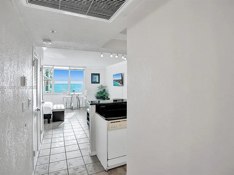 2501 S Ocean Dr #1219 — Photo 4