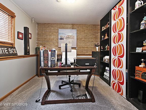 4th image of 1557 Acorn Ln