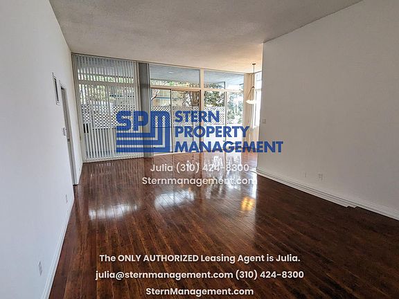 4th image of 11936 Darlington Ave APT 302