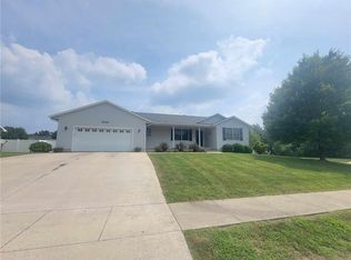 2110 Magnolia St, Effingham, IL 62401