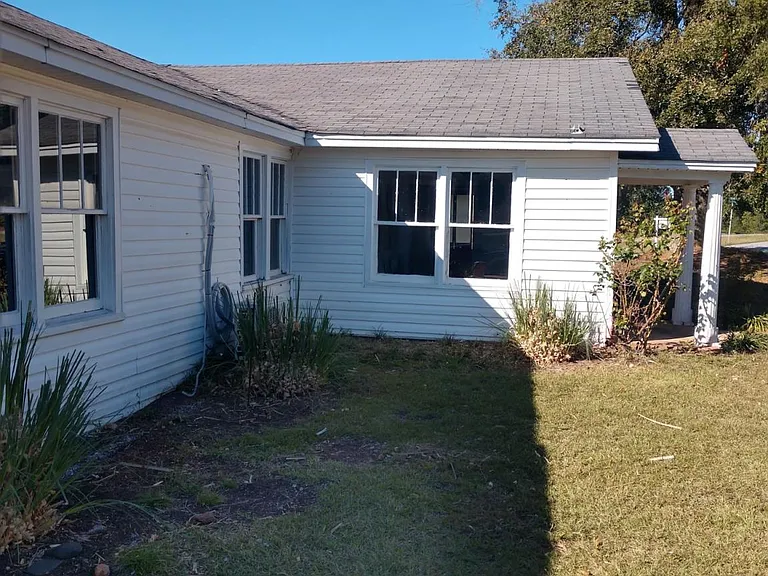 3576 Wildcat Bridge Rd — Photo 2