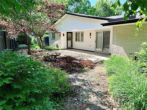 5th image of 1261 Fernshire Dr