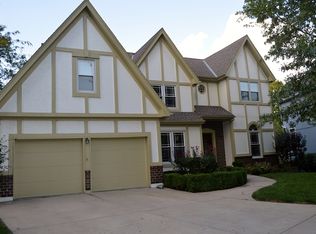 14212 S Brougham Dr, Olathe, KS 66062