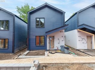 9979 SE Cottage Ln #8, Portland, OR 97222