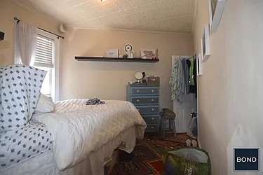 Rented by Bond New York