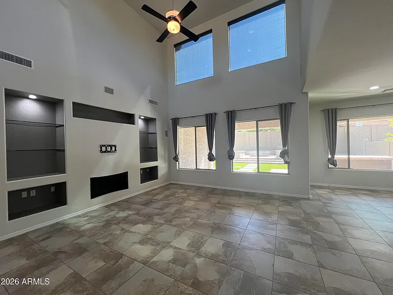 1630 W Blaylock Dr — Photo 16