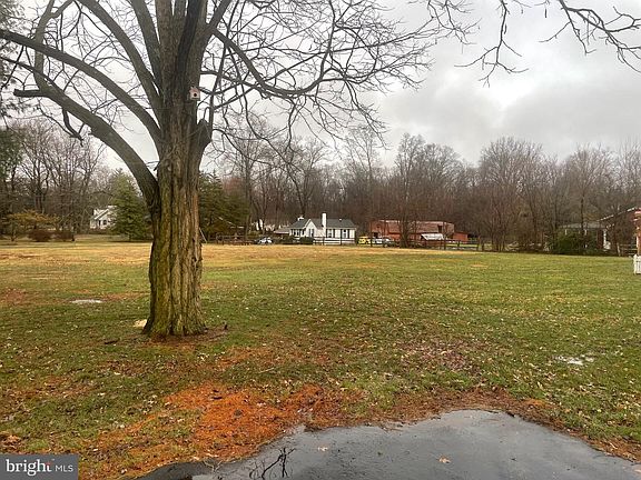 5th image of 57 Diverty Rd