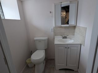 929 Edgemore Rd, Philadelphia, PA 19151