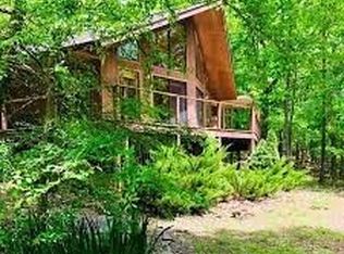 16164 Whitehouse Rd, Winslow, AR 72959