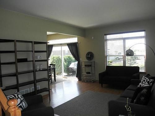 3rd image of 2754 Foxwood Dr