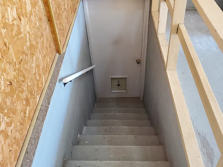 Stairs to basement