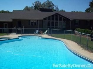 23585 Front St, Accomac, VA 23301