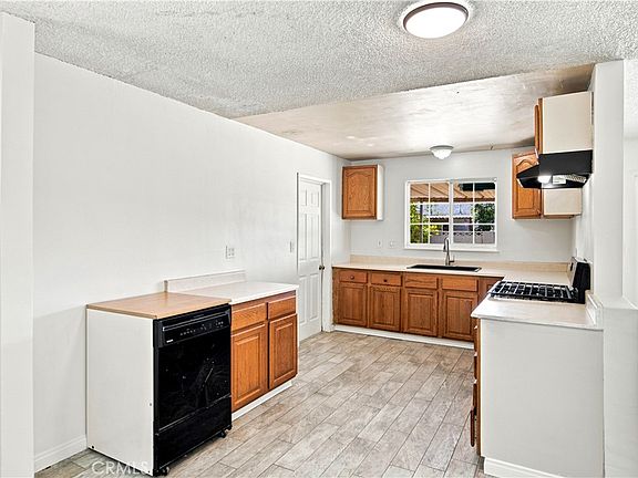 5th image of 6606 Mount Whitney Dr