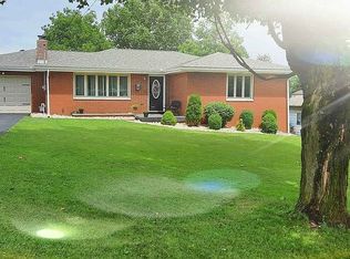 121 Madison Dr, New Kensington, PA 15068