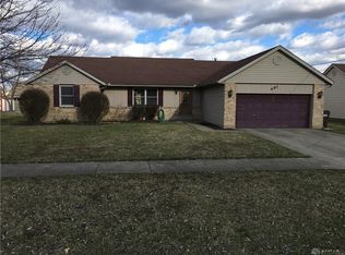 680 Beachler Dr, Carlisle, OH 45005