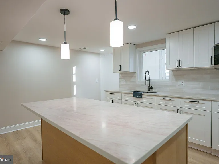 4305 Elmwood Rd — Photo 15