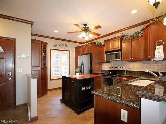 4th image of 3072 Whispering Shores Dr