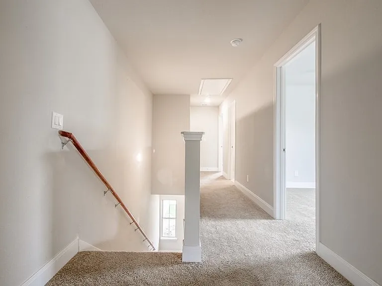7503 Savannah Brks — Photo 12