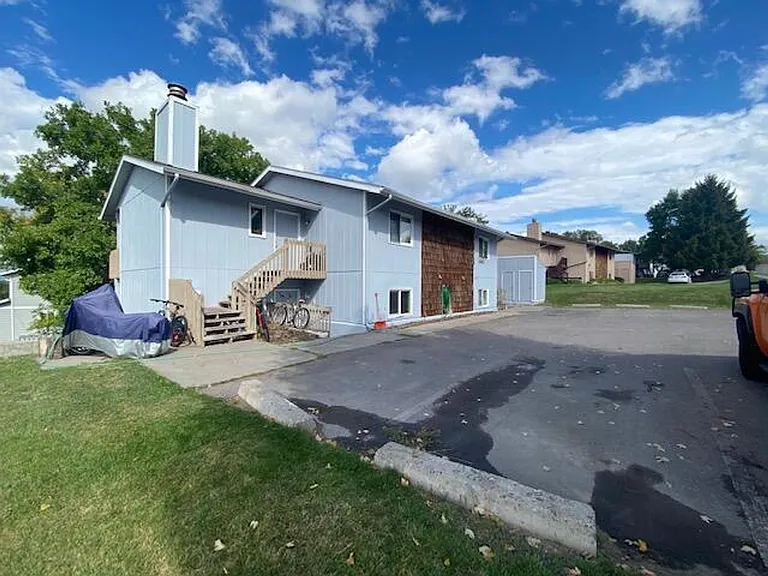 2314 Hillview Ct — Photo 1