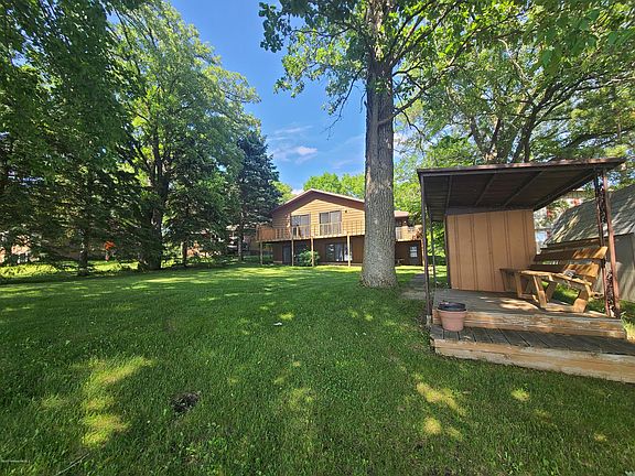 3rd image of 1732 E Shore Dr