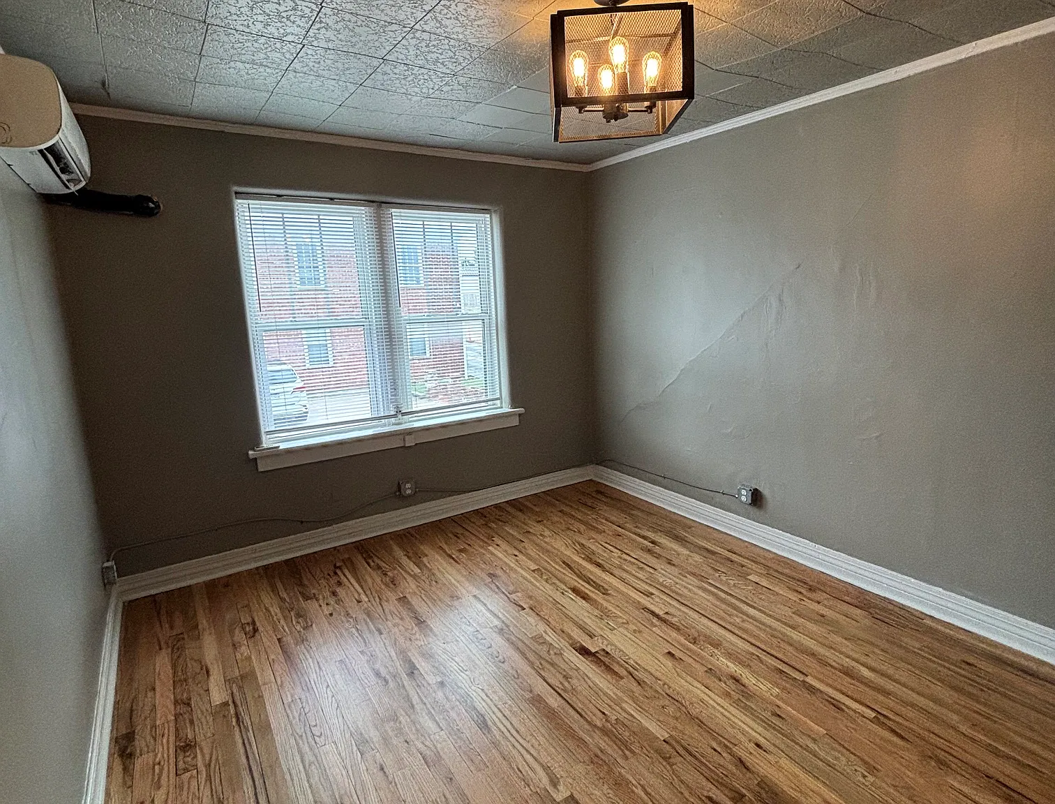 Studio, 250 sqft, $655 — Photo 3