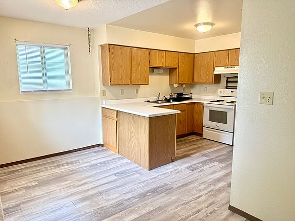 5th image of 514 E Harney St APT D