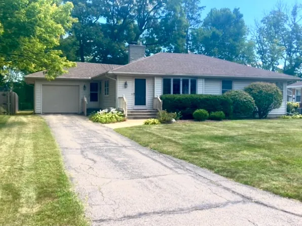 76 Elmhurst Dr SE, Grand Rapids, MI 49506