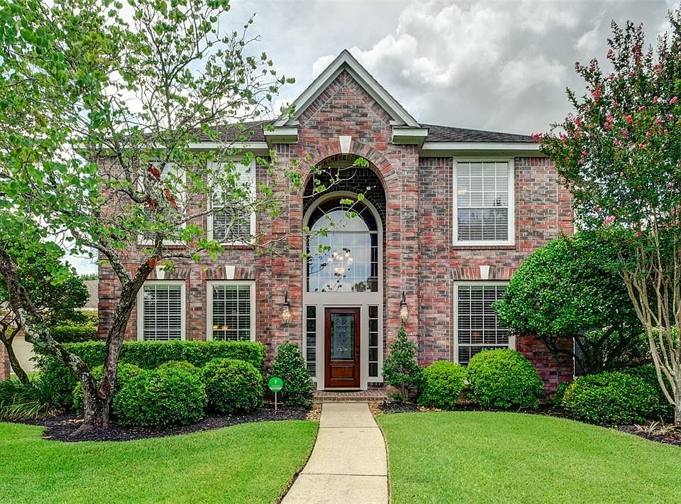 1st image of 18815 Cypress Chateau Dr