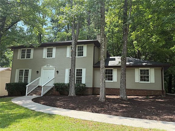 2nd image of 5264 Golfcrest Cir