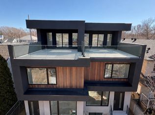 9007 92nd St NW, Edmonton, AB T6C3R3
