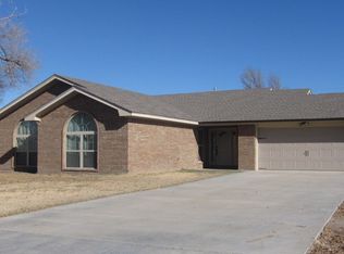 211 Locust, FARNSWORTH, TX 79033