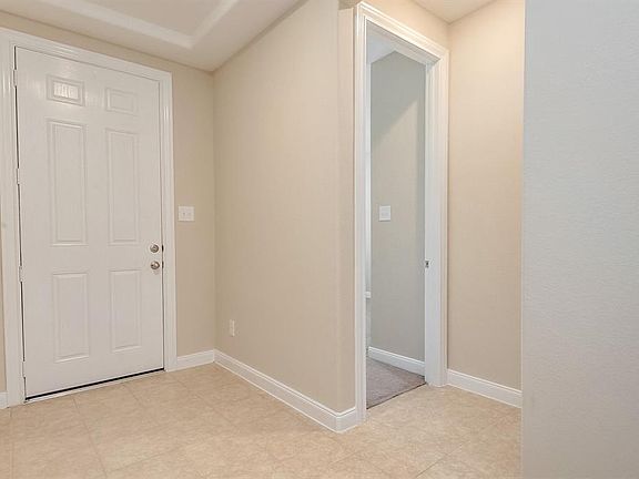 4th image of 22614 Birch Ridge Meadow Dr