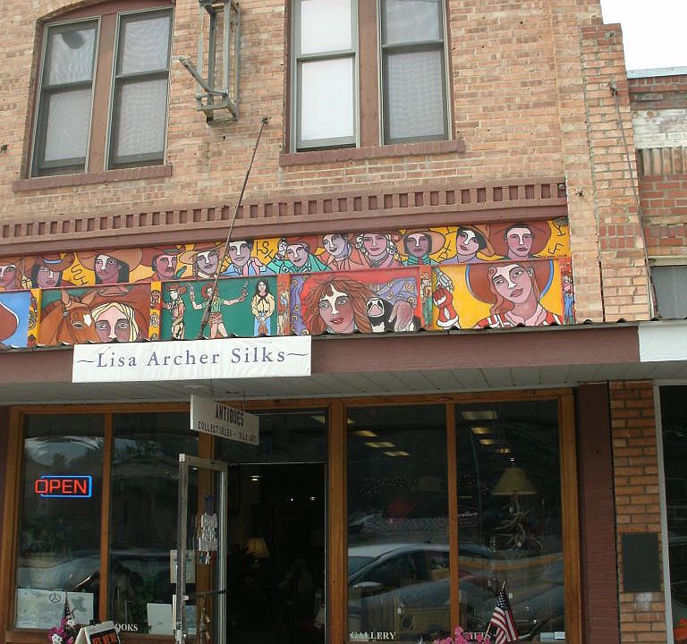 2nd image of 213 Main St