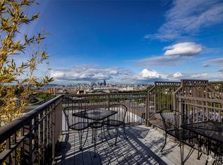 3015 SW Avalon Way APT 107, Seattle, WA 98126