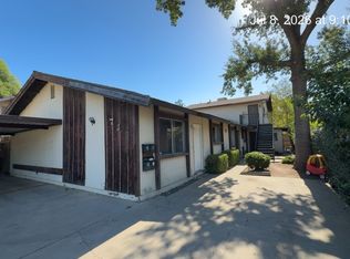726 S Locust St APT D, Visalia, CA 93277