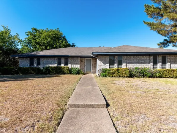 1413 Glenhill Ln, Lewisville, TX 75077