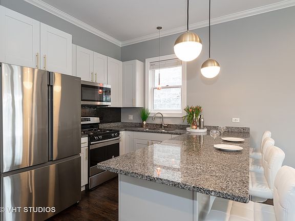 5th image of 2440 W Cortez St #3